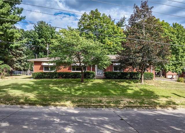 Property at 4101 Miller Rd, St Joseph, MO 64505, 4 beds, 2 baths