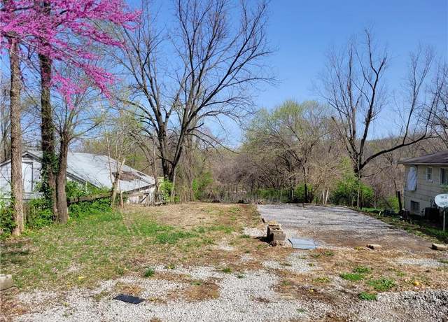 Property at 1306 Lexington Ave, Independence, MO 64054