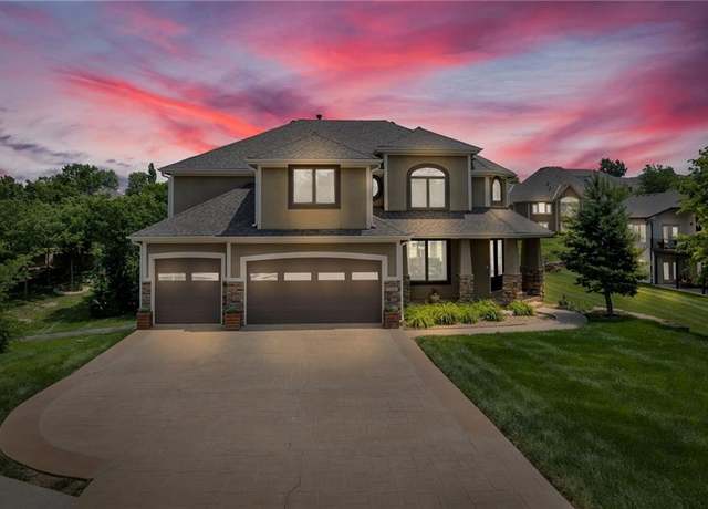 Property at 2204 SE Pine Gate Cir, Blue Springs, MO 64014, 5 beds, 4.5 baths