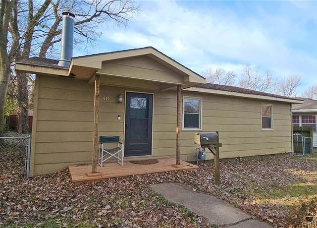 Property at 616 E Jackson N/A, Pittsburg, KS 66762, 2 beds, 1 bath