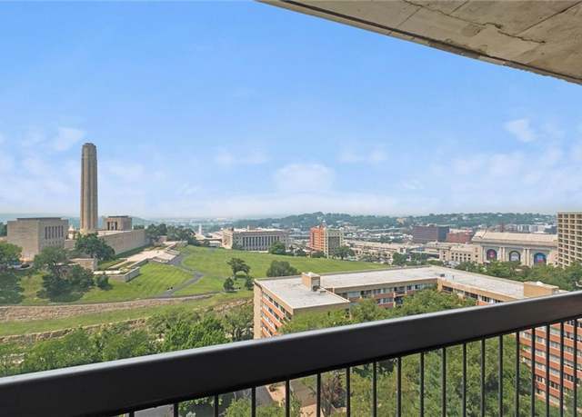 Property at 2510 Grand Blvd Unit 1702-03, Kansas City, MO 64108, 2 beds, 2.5 baths