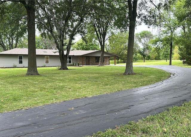 Property at 28380 Old Kansas City Rd, Paola, KS 66071, 3 beds, 2 baths