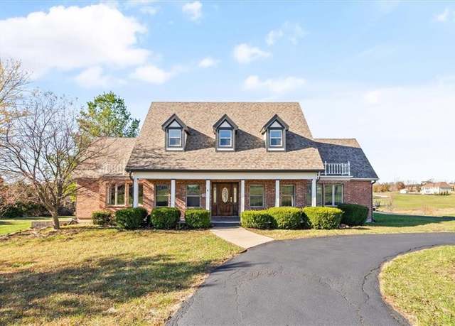 Property at 17940 Lakewood Dr, Platte City, MO 64079, 4 beds, 3.5 baths