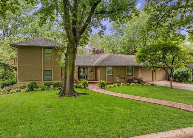 Property at 12500 Overbrook Rd, Leawood, KS 66209, 5 beds, 5.5 baths