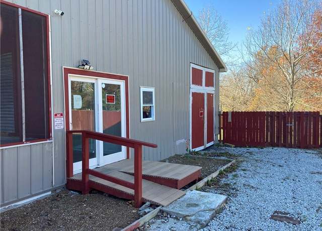 Property at 1400 Goose Rd, Odessa, MO 64076, 4 beds, 3 baths
