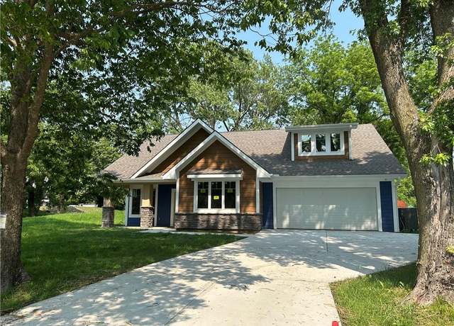 Property at 920 N 14th St, Leavenworth, KS 66048, 4 beds, 3 baths