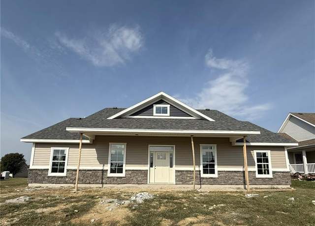 Property at 1212 S Walnut St, Cameron, MO 64429, 3 beds, 2 baths
