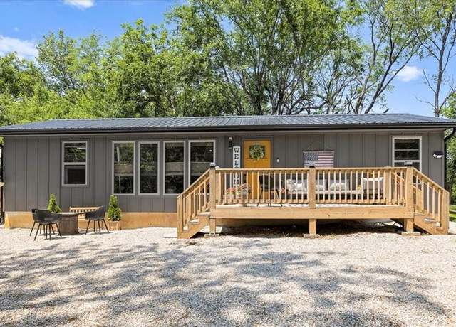 Property at 158 Kansas Dr, Linn Valley, KS 66040, 2 beds, 1.5 baths