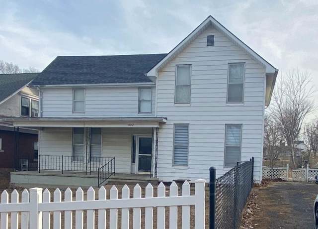 Property at 802 S 5th St, Atchison, KS 66002, 4 beds, 2 baths