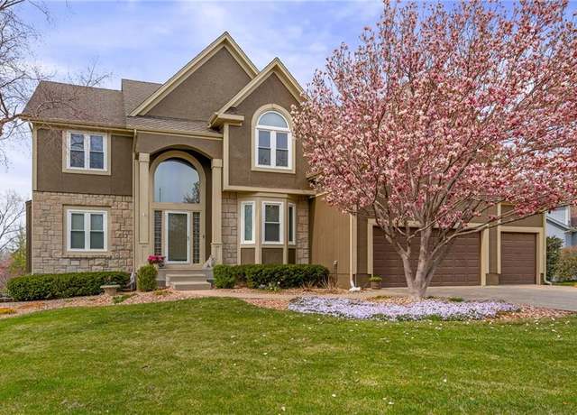 Property at 12844 Haskins St, Overland Park, KS 66213, 4 beds, 4.5 baths