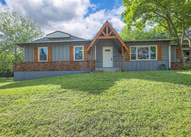 Property at 160 Dockside Cir, Lake Tapawingo, MO 64015, 3 beds, 2 baths