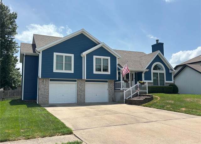 Property at 107 Amaryllis Cir, Smithville, MO 64089, 3 beds, 3 baths