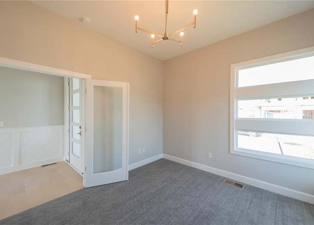 Property at 16448 S Penrose Ln, Olathe, KS 66062, 4 beds, 3.5 baths