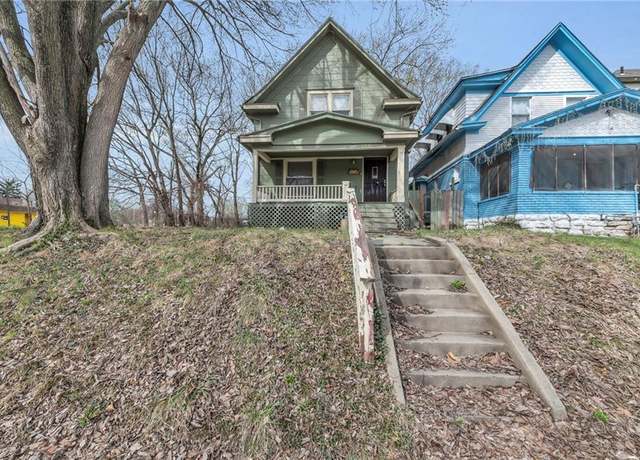 Property at 2330 Spruce Ave, Kansas City, MO 64127, 3 beds, 2 baths