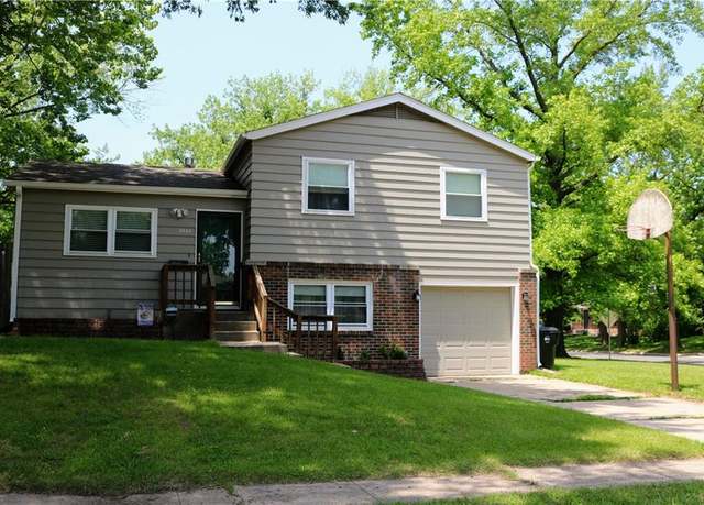 Property at 2801 SW Sunset Rd, Topeka, KS 66614, 3 beds, 1.5 baths