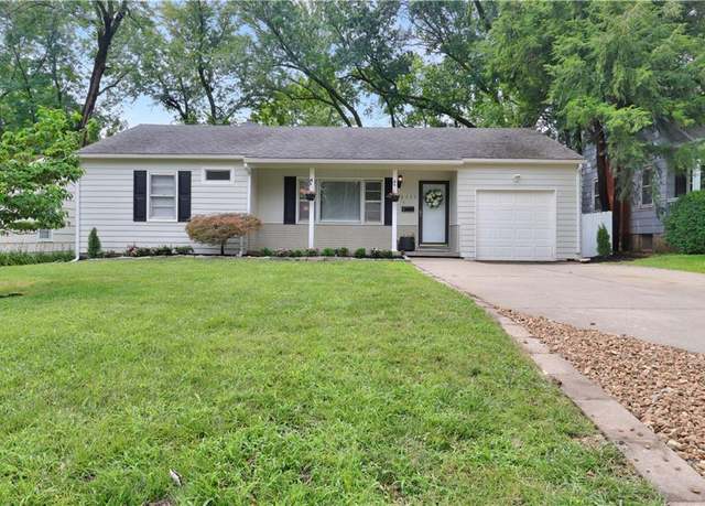 Property at 2225 W 74th St, Prairie Village, KS 66208, 4 beds, 2 baths