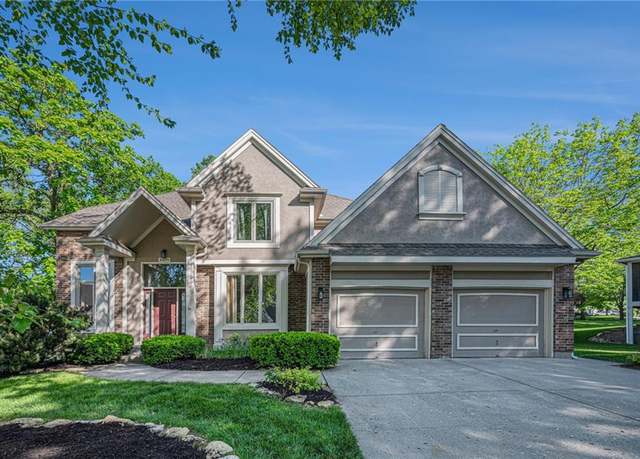 Property at 6209 NW 78th St, Kansas City, MO 64151, 4 beds, 3.5 baths