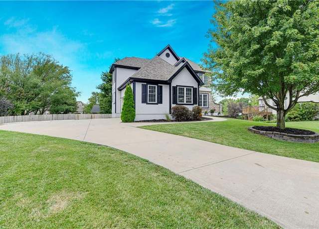 Property at 1305 N 1st St E, Louisburg, KS 66053, 5 beds, 3.5 baths