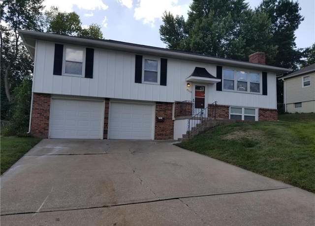 Property at 9115 E 84th St, Raytown, MO 64138, 4 beds, 2.5 baths