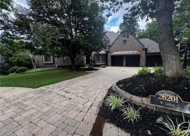 Property at 26201 W 108th St, Olathe, KS 66061, 5 beds, 4.5 baths