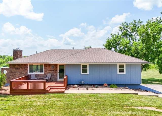 Property at 15847 154th St, Bonner Springs, KS 66012, 4 beds, 2.5 baths