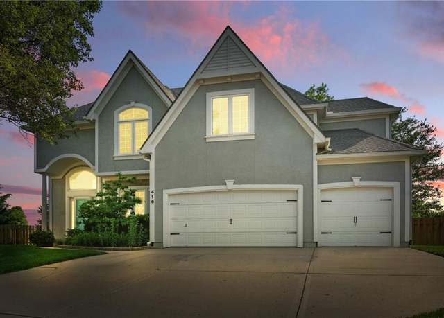 Property at 416 SE Stillwater Ct, Lee's Summit, MO 64063, 6 beds, 4.5 baths