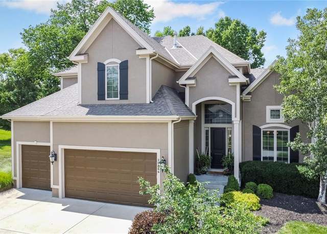 Property at 20866 W 114th Pl, Olathe, KS 66061, 5 beds, 4.5 baths