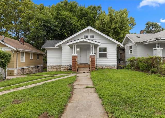 Property at 4332 Cleveland Ave, Kansas City, MO 64130, 2 beds, 1 bath