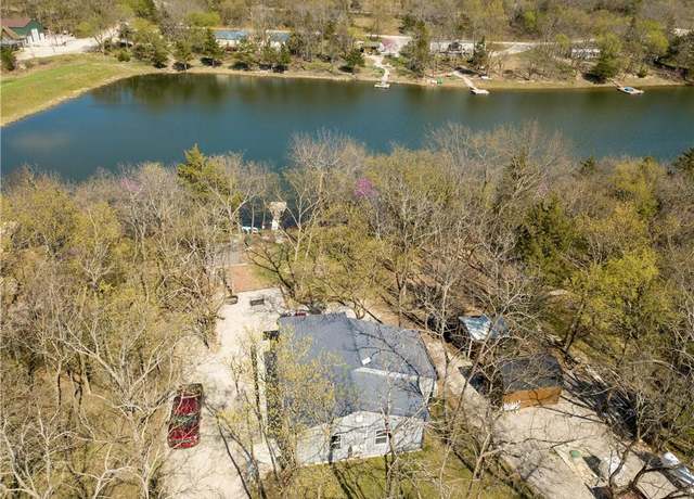 Property at 58 E Sugar Lake Cv, Mound City, KS 66056, 2 beds, 1 bath