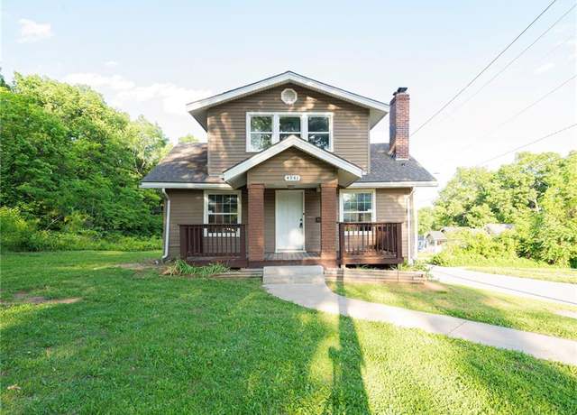 Property at 4941 Park Ave, Kansas City, MO 64130, 3 beds, 2 baths
