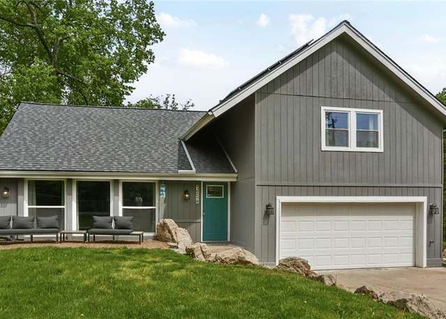 Property at 7224 E 84th St, Kansas City, MO 64138, 2 beds, 2.5 baths