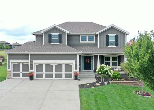 Property at 7916 NE 98th Ter, Kansas City, MO 64157, 4 beds, 2.5 baths