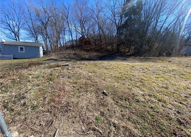Property at 407 Winner Ave, Smithville, MO 64089