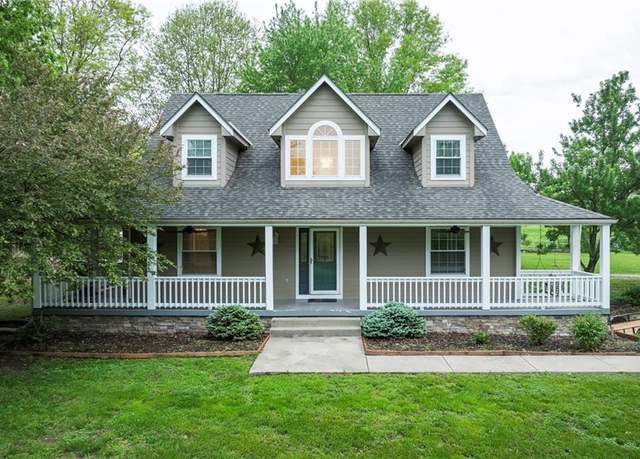 Property at 1208 S Outer Belt Rd, Oak Grove, MO 64075, 4 beds, 3.5 baths