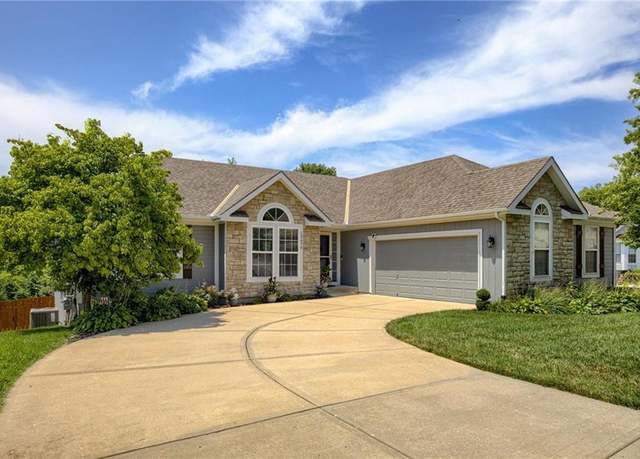 Property at 13670 Wagon Pass Rd, Platte City, MO 64079, 4 beds, 3 baths