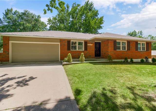 Property at 8205 Freeman Ave, Kansas City, KS 66112, 3 beds, 3 baths