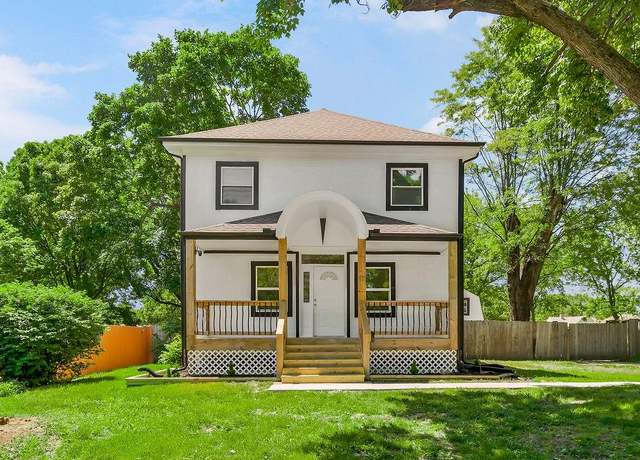 Property at 111 W Southside Blvd, Independence, MO 64055, 4 beds, 3.5 baths