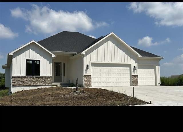 Property at 21974 W 178th St, Olathe, KS 66062, 4 beds, 3 baths