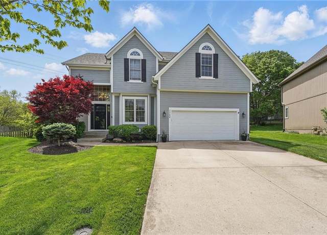 Property at 15486 S Acuff Ln, Olathe, KS 66062, 5 beds, 3.5 baths
