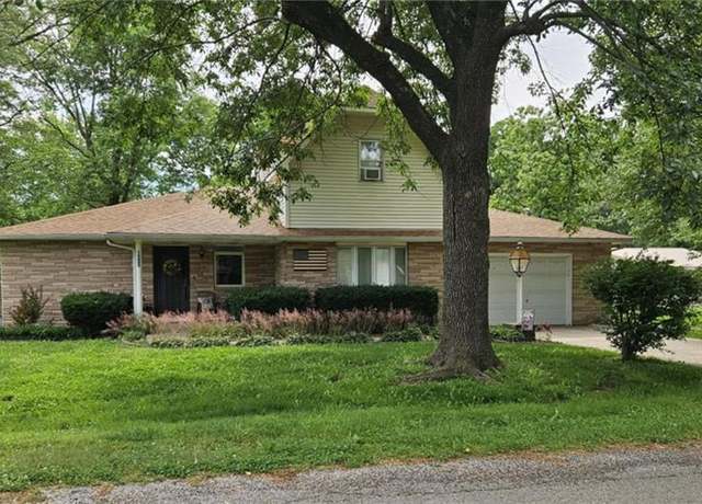 Property at 212 S Locust St, Cherokee, KS 66724, 4 beds, 2 baths