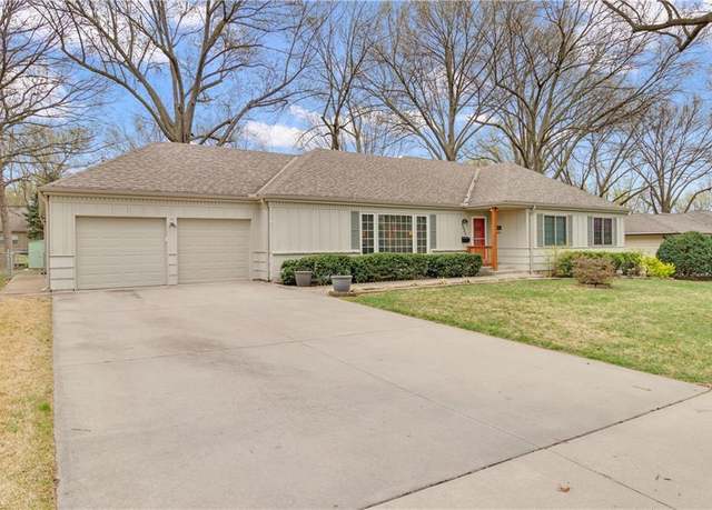 Property at 9525 El Monte St, Overland Park, KS 66207, 3 beds, 3 baths