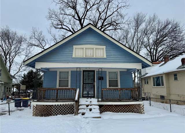 Property at 3110 E 72nd St, Kansas City, MO 64132, 4 beds, 2 baths