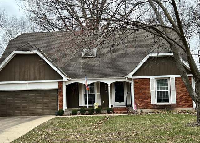Property at 10532 Bond St, Overland Park, KS 66214, 4 beds, 2.5 baths