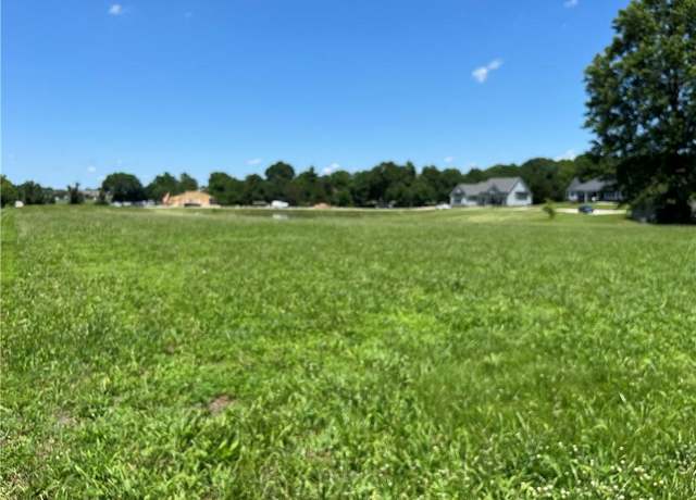 Property at 827 W 17th St, Ottawa, KS 66067