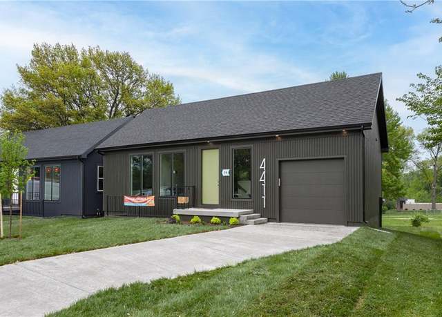 Property at 4413 E 135th St, Grandview, MO 64030, 4 beds, 2.5 baths