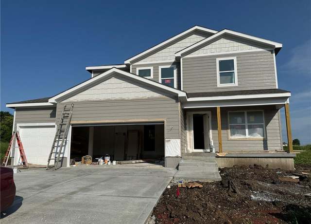 Property at 838 Reed Dr, Raymore, MO 64083, 4 beds, 3.5 baths