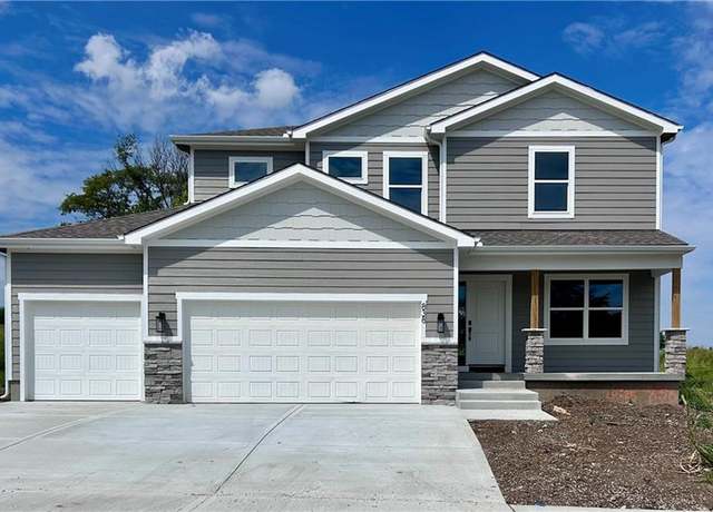 Property at 838 Reed Dr, Raymore, MO 64083, 4 beds, 3.5 baths