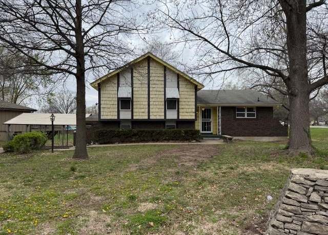 Property at 7722 E 90th Ter, Kansas City, MO 64138, 3 beds, 2.5 baths