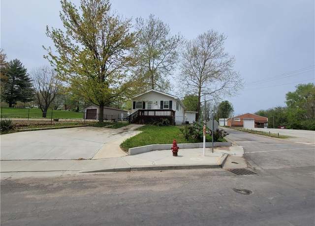 Property at 601 S 24th St, Lexington, MO 64067, 2 beds, 1 bath