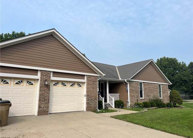 Property at 602 Sandpiper St, Raymore, MO 64083, 3 beds, 2 baths